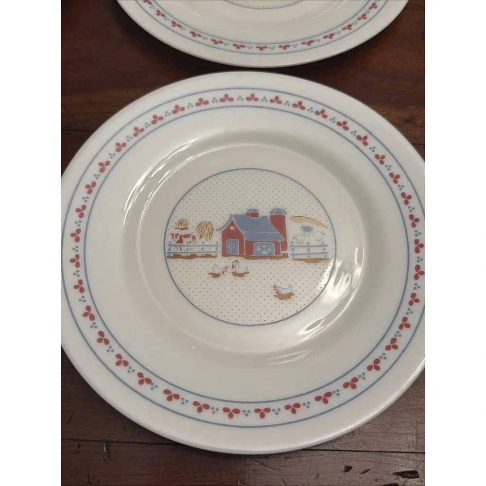 Vintage Arcopal France Farm House Scene 7.5